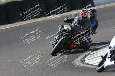 media/Oct-12-2025-CRA (Sun) [[e621380112]]/Races/Race 10/